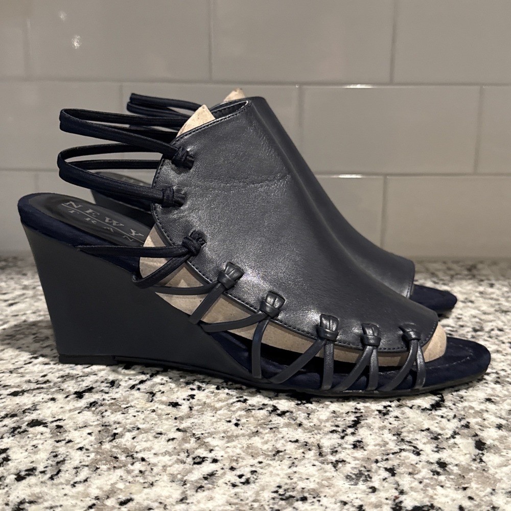 New York Transit Navy Blue Wedge Sandals Size 10 Strappy Shoes Classic Dressy